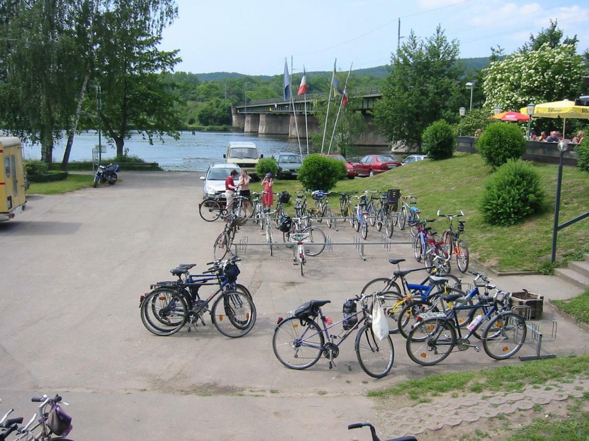 Gaestezimmer Auf Dem Campingplatz Konz Extérieur photo