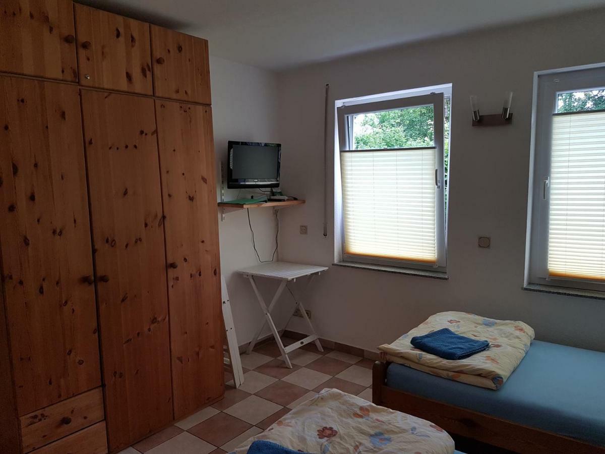 Gaestezimmer Auf Dem Campingplatz Konz Extérieur photo